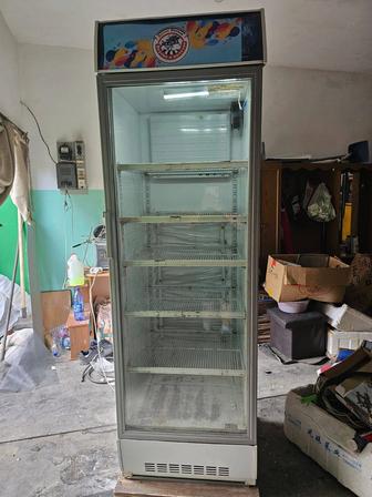 Продам холодильная витрина