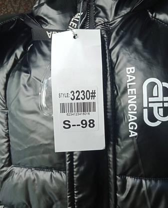 Продаю лыжник детский Balenciaga,костюм, куртка и комбинезон,рост 98-104см.