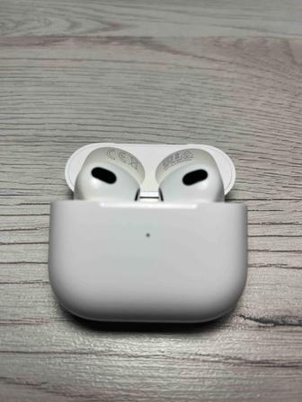 Продаю или обменяю Apple AirPods 3