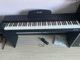 Продам цифровое пианино Lexington DP720
