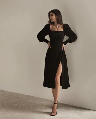 Платье Lichi черного цвета