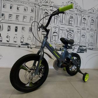 Двухколесный Детский велосипед Prego с литыми дисками. Размер 14.