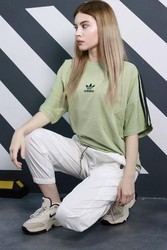 Футболка adidas