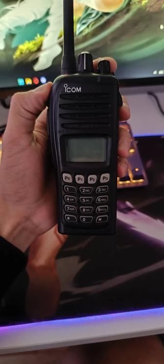 Продам рацию icom f3161DT