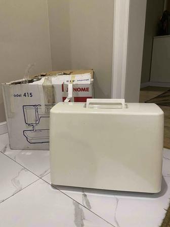 Продам швейную машинку Janome 415