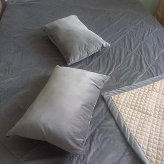 Продам готовый покрывало с двумя подушками!