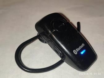 Блютус гарнитура для сотового и прочего BT Зарядка через USB