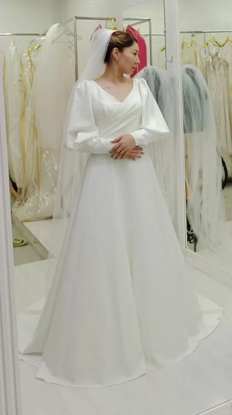 Прокат/Продажа шикарного свадебного платья в стиле минимализм