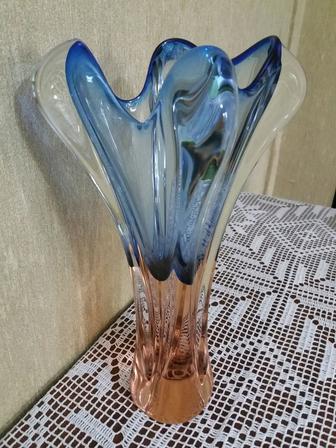 Шикарная ваза Крокус Богемия Чехословакия 60-х годов