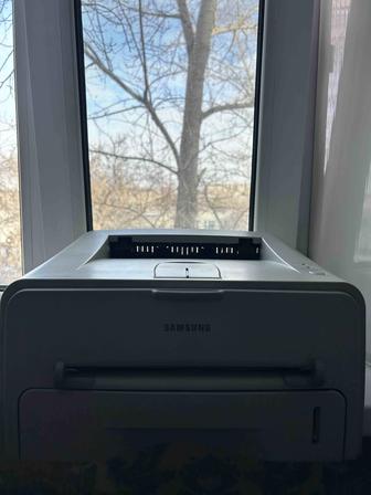 Продам принтер Samsung ML-1520P