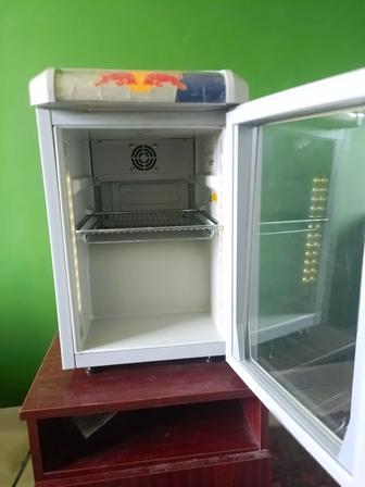 Мини холодильник от Red Bull