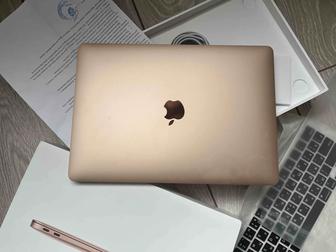 MacBook Air 13 2020 M1