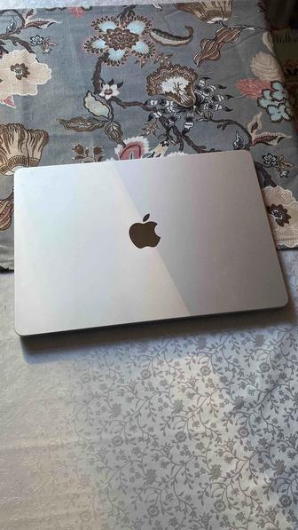 Ноутбук Apple MacBook Air 13 MLXY3 серебристый