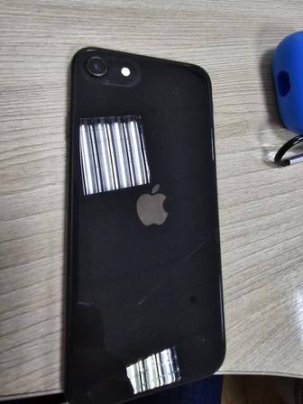 Продаю Iphone Se 2020