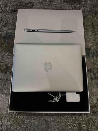 Продам MacBook air 13,3
