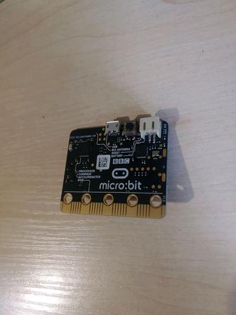 Микрокомпьютер BBC micro:bit v1.5 (программирование/радиолюбительство)