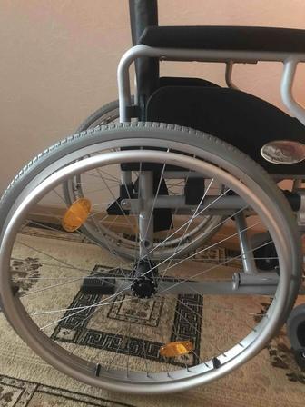 Продам инвалидное кресло