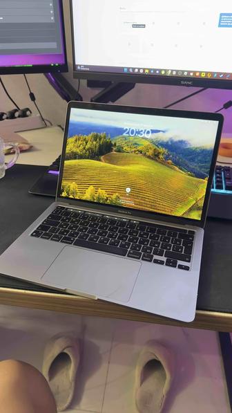 MacBook Pro 2020 13 m1 512gb 8gb