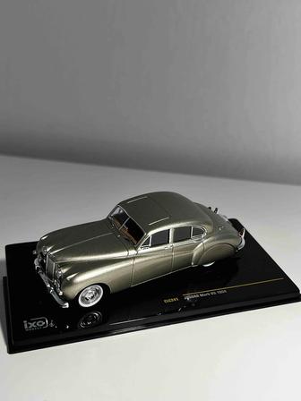 Модель Jaguar Mark VII (1954) 143 (завод IXO models)