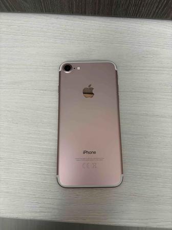 Смартфон Apple iPhone 7s 128Gb Rose Gold