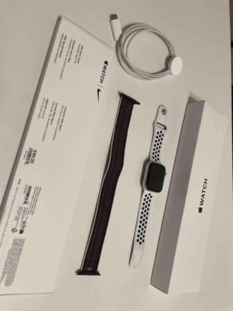 Apple Watch SE (2nd Gen), 44mm, 100%