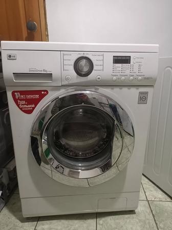 Продам стиральную машинку LG на 6 кг.