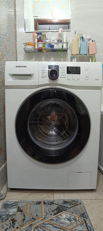 Продам стиральную машинку Samsung