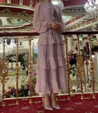 Продается нежное платье сиренево-розового цвета XS-S размерa