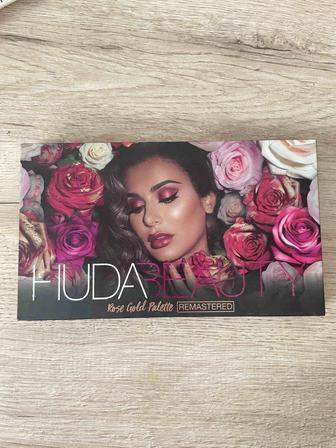 Продам тени Huda Beauty Rose gold