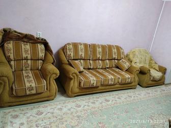 Мягкий уголок (диван и 2 кресла)