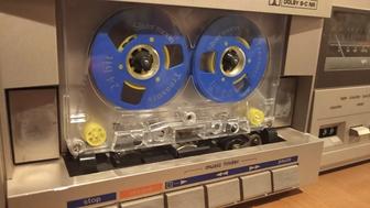 Аудио кассета с катушечками аудиокассеты