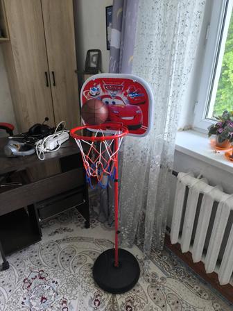 Продам баскетбольную стойку (детская)