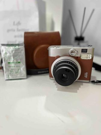 Fujifilm Instax Mini 90 Фотоаппарат моментальной печати