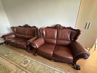 Продаются 2 дивана и кресло
