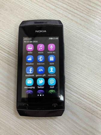 Продам Nokia Asha 305