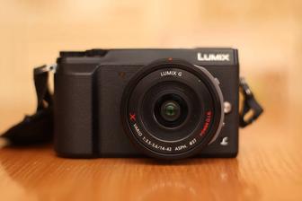 4k видеокамера - фотоаппарат Panasonic Lumix GX-80 в полном комплекте. Пыха