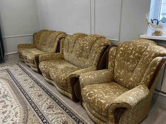 Продам мягкую мебель: Диван и кресло 3+2+1