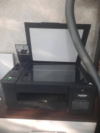 Продам принтер почти новый