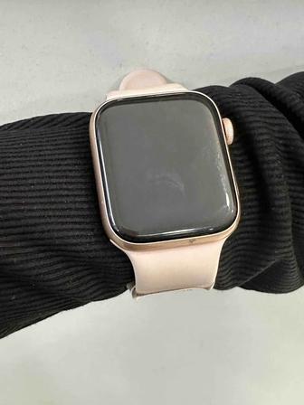 Продается Apple Watch SE 2020 44mm