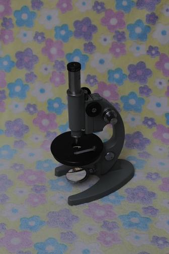 Микроскоп световой МБУ-4А, прочный, макро и микро винты.