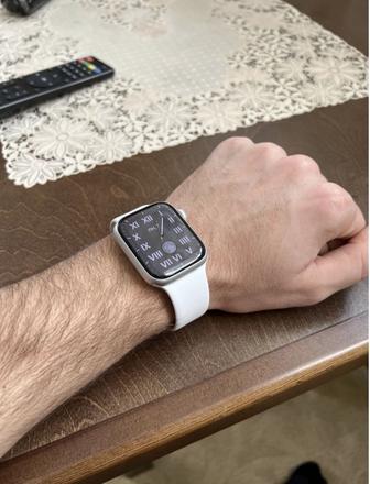 Продам Apple Watch 8 (45mm)