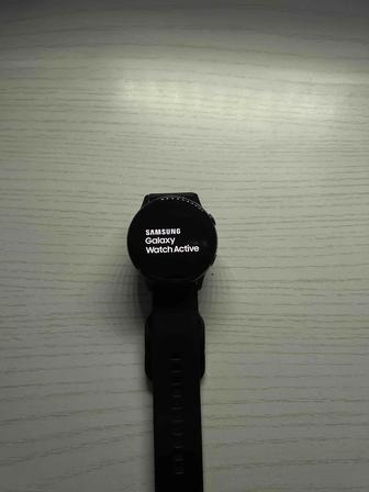 Смарт-часы Samsung Galaxy WAtch Active