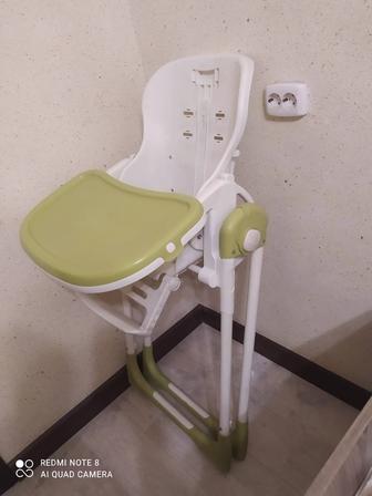 Детское кресло для кормления