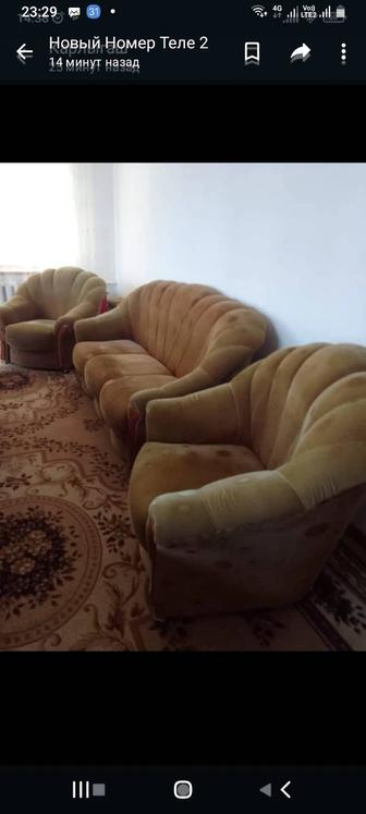 Мягкий уголок диван и 2 кресла