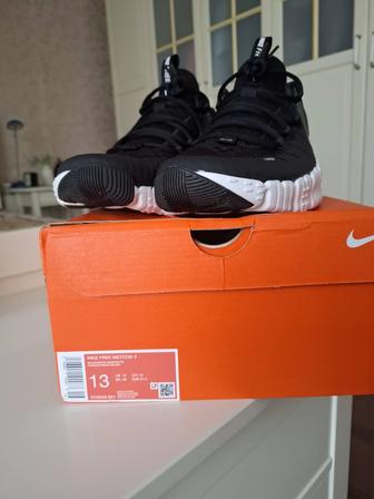 Продам NIKE free metcon 5