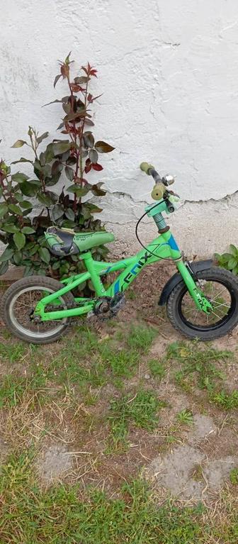 Велосипед Детский колёса Р12 В Хорошем состоянии