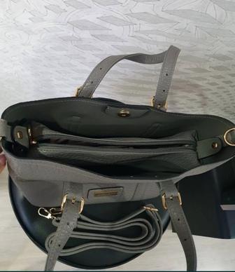 Компактная, вместительная сумочка