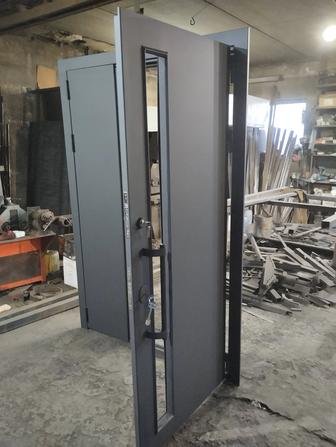 Изготовление дверей из метала и стекла с с узорами любой дизайн.