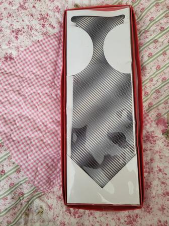 Продам галстук