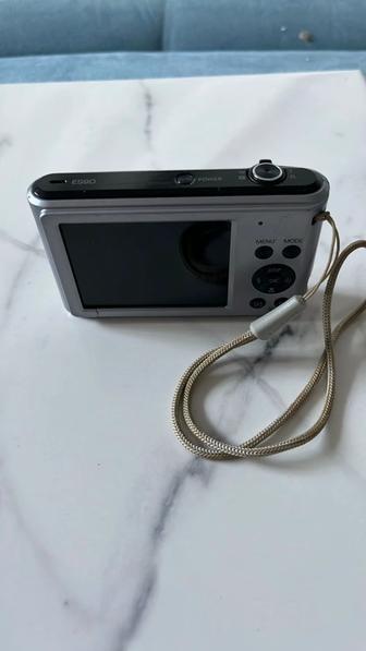 Цифравой фотоаппарат Samsung ES90